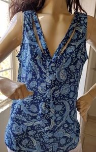 Candie's" Blue Floral Top, Sleeveless, V- Cut Out Neckline, Size M.